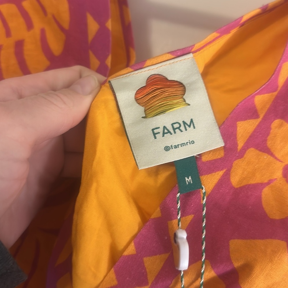 Farm Rio Size M New with Tags Pineapple/Tropical Orange and Purple Dress - Picture 2 of 5